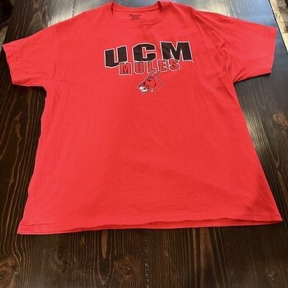 Hanes XL UCM Mules T-Shirt Red Graphic Short Sleeve University Central Missouri